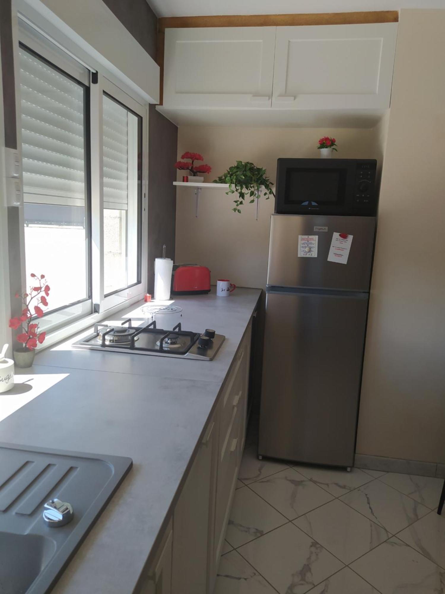 Studio Cosy Avec Terrasse Et Jacuzzi A Disposition De Mai A Aout Rians  Экстерьер фото